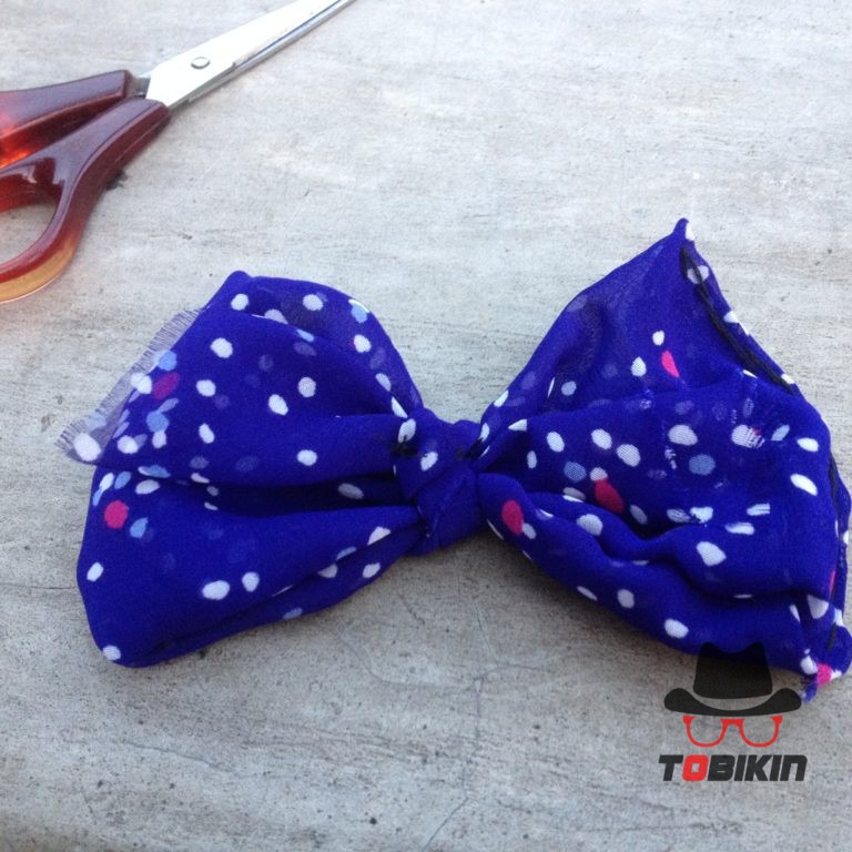 Cara Membuat Bros Pita dari Kain Perca